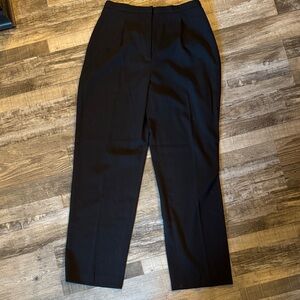 Valerie Stevens Women's Classic Black Trousers / DG105